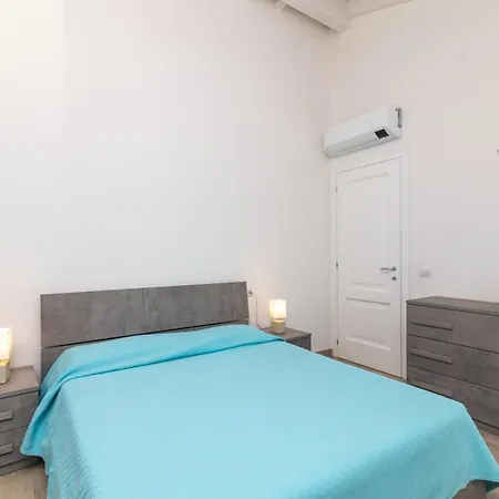 Attico Con Vista Mare A Апартаменты Будони